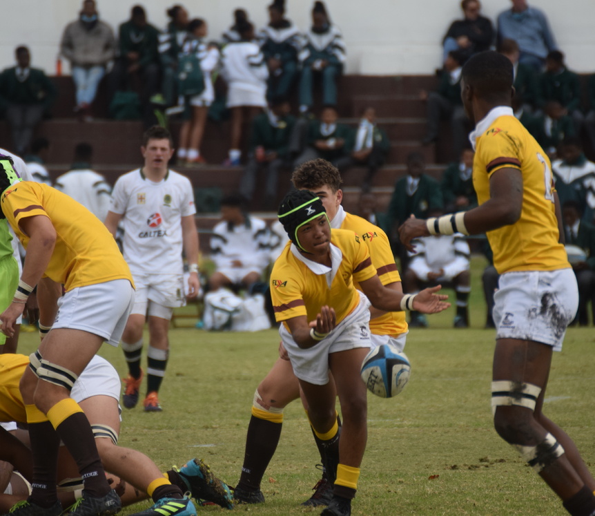 rugby1-article-165331385384.JPG